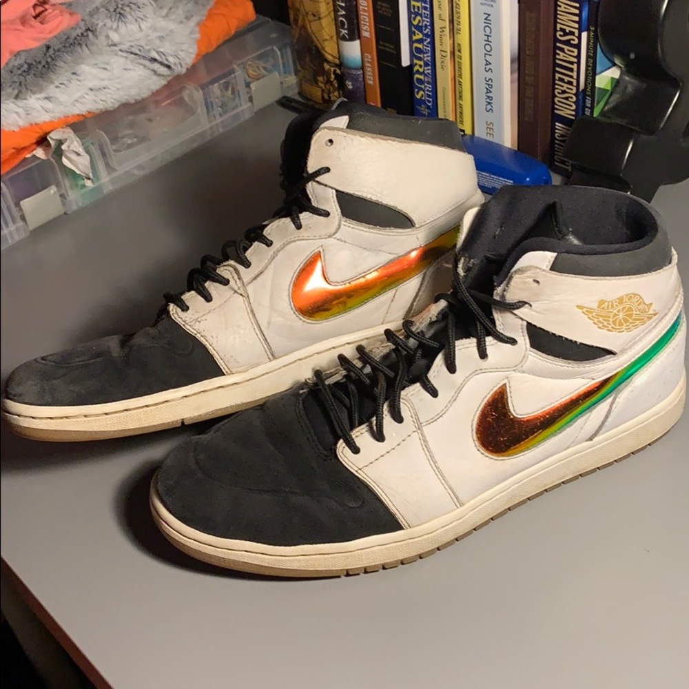 Air Jordan 1 High Nouveau Dunk from Above